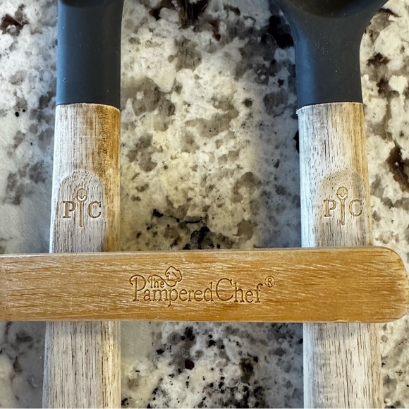 Pampered Chef SILICONE & WOOD/BAMBOO UTENSIL - Picture 3 of 3